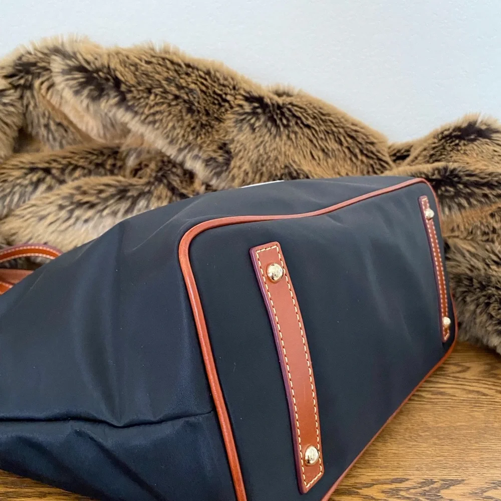 Dooney & Bourke Large Black Nylon NFL Chicago Bears Tote Bag!! - Picture 7 of 8